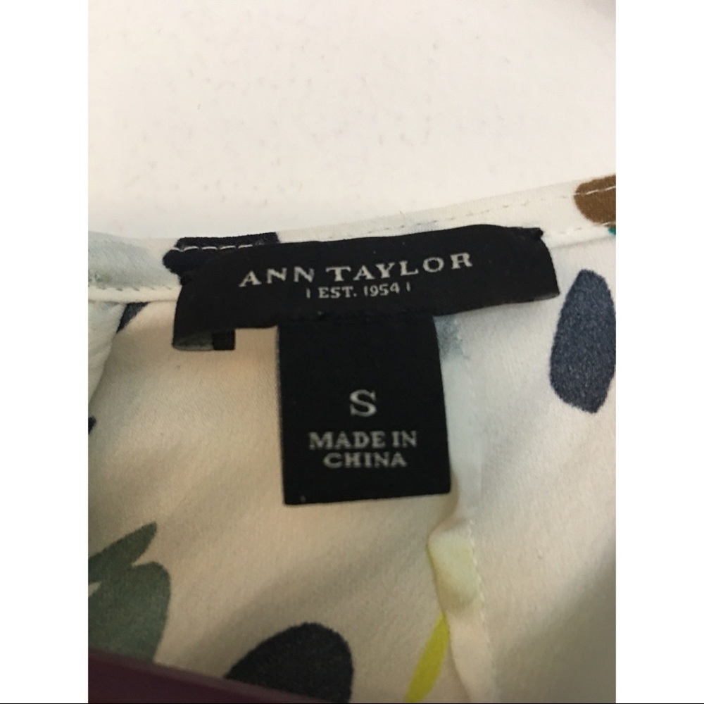 Ann Taylor blouse - Picture 3 of 5